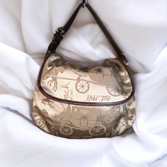 Coach Handbags - Vintage Coach Horse and Carriage Design Brushed Cotton Hand Bag